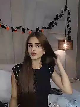 Chat +18 de Ariaa_Collins ao vivo