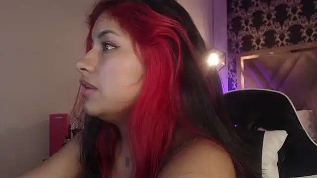 ChantalPetit Chat XXX live