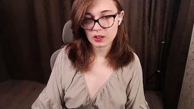 RatGirl_Diary Adlı Modelin Canlı XXX Sohbeti