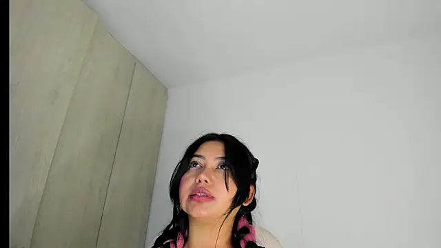 Maria-Paz Adlı Modelin Canlı XXX Sohbeti