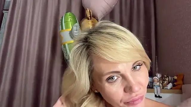 Luxury_Blonde Obrolan Langsung XXX