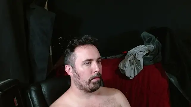 Metalstud – Naživo XXX chat