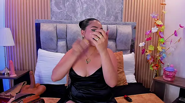 Sulay_Kim's Live XXX Chat