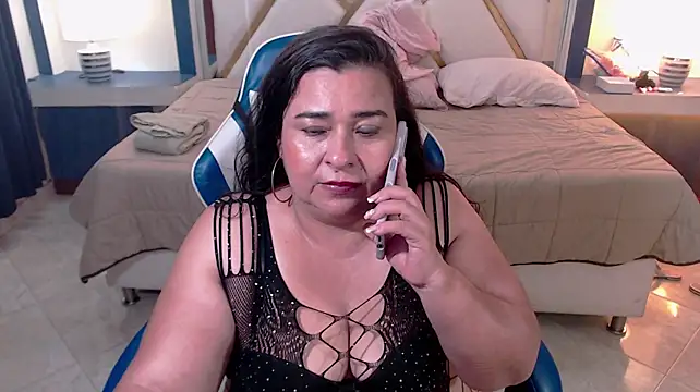katiusca_rm's Live XXX Chat