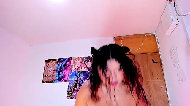 Czat XXX na żywo – Emily_Coper18