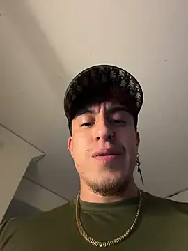 strongboy_ Chat XXX in diretta