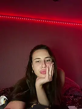 Buurniii Adlı Modelin Canlı XXX Sohbeti