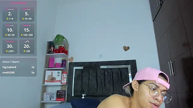 StevenSmith18 Live XXX-Chat