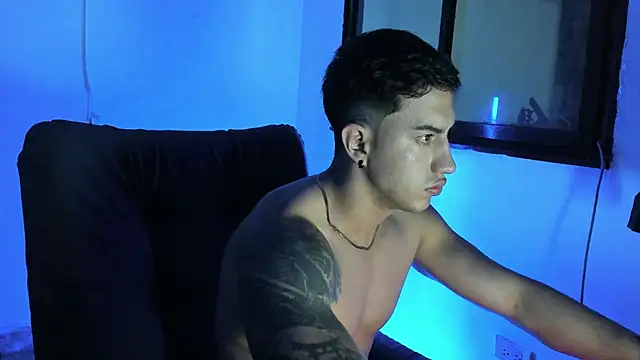 Živý XXX chat Axel_hendrick
