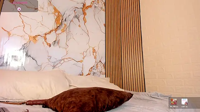 VickBennet Adlı Modelin Canlı XXX Sohbeti
