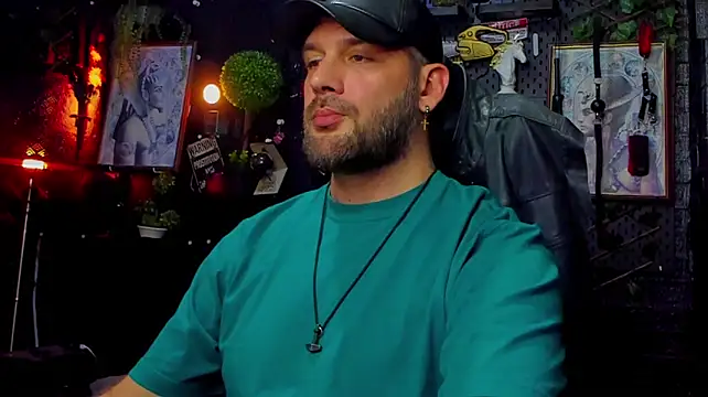 LexHardy – Naživo XXX chat