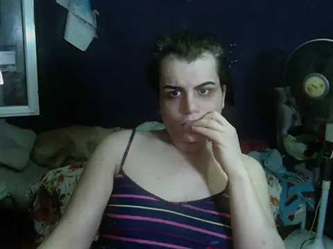 turkishTransEfsun élő XXX-chatje