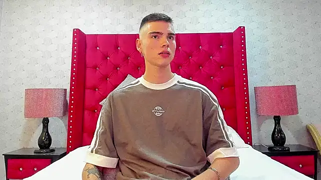 NickWild Chat XXX live