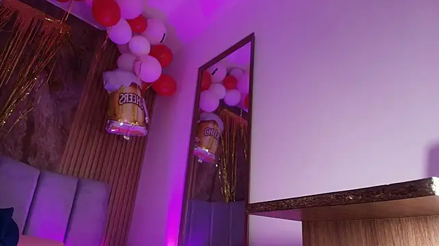Czat XXX na żywo – luce_williams