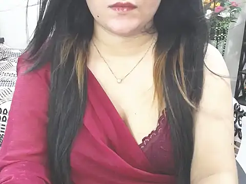 XXX chat uživo modela Ridiha_Pari