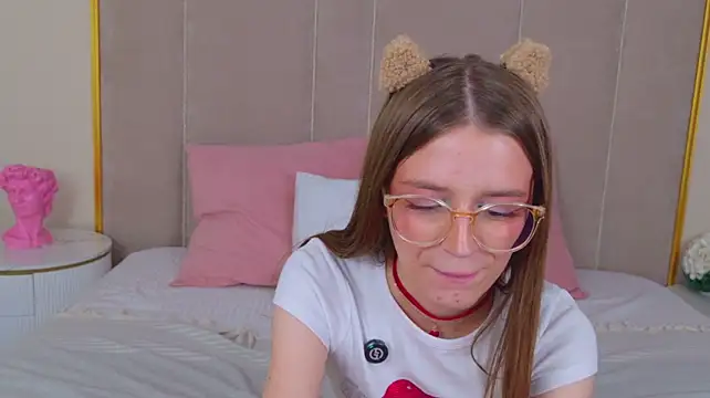Chat +18 de StellaMour ao vivo