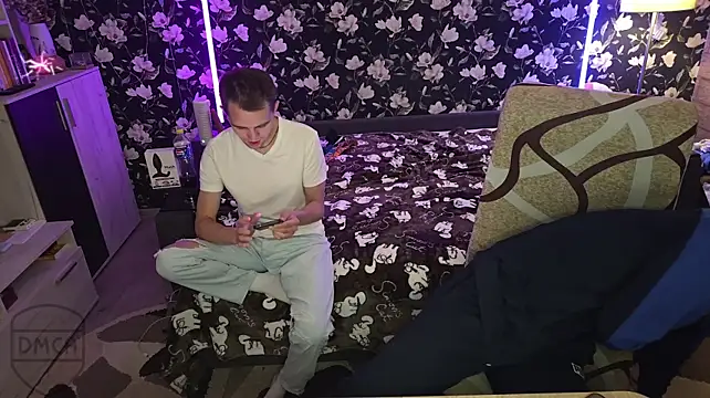 Czat XXX na żywo – Vuitton