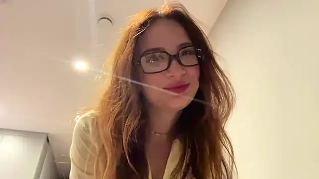 צ'אט XXX בשידור חי של ConstanceMayo