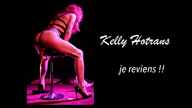 Show de KellyHotrans na webcam