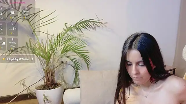 Chat +18 de Dani_Belle ao vivo