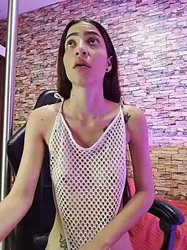 astrid___ Adlı Modelin Canlı XXX Sohbeti