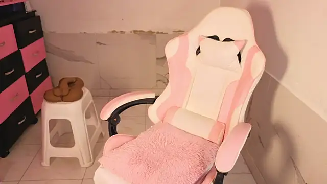 HannaBrave's Live XXX Chat