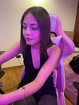 PrettyAmber Chat XXX live