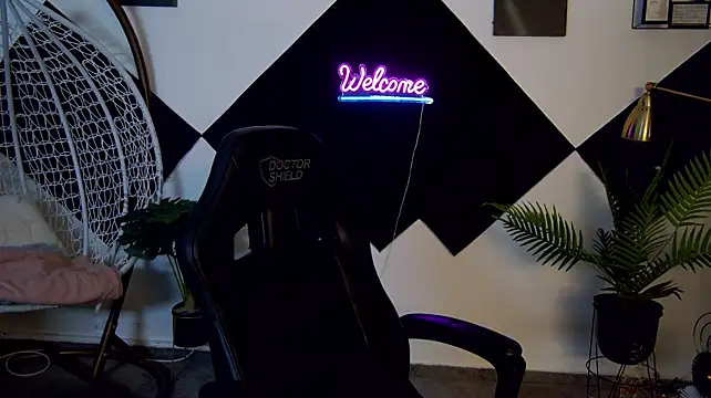 Katewalker_ Chat XXX in diretta