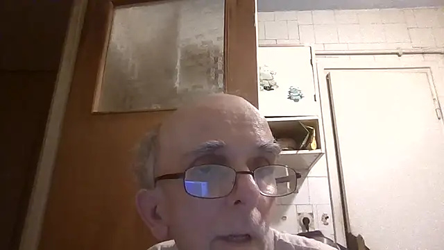 mariusica1@xhn Live XXX chat