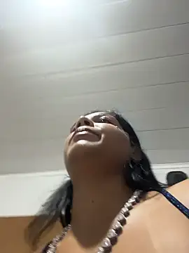 Indiazinhax Chat XXX in diretta