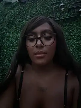 Chat +18 de Emma_Dancer ao vivo