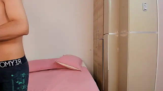 Pertunjukan Kamera Web StevenAndLaura