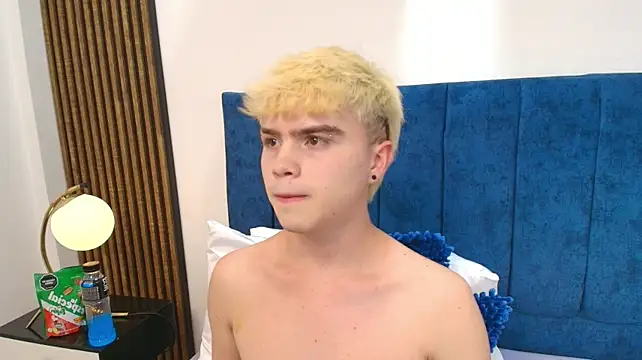 Онлайн чат XXX Ian_Stone