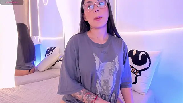 EllieMitchell's Live XXX Chat