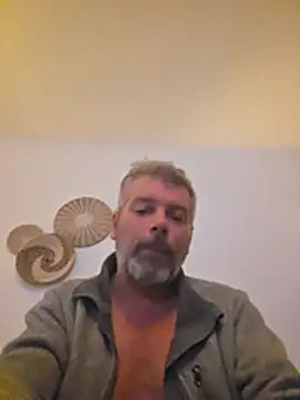 HomeofficeDaddy লাইভ XXX চ্যাট