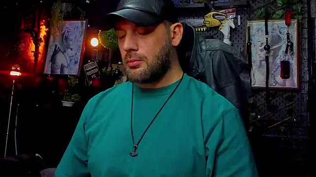 Онлайн чат XXX LexHardy
