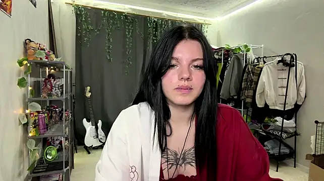 Veloura_Sweet Adlı Modelin Canlı XXX Sohbeti