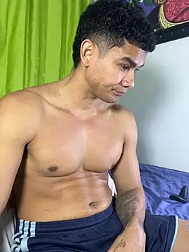 Chat +18 de Logan_strangee ao vivo