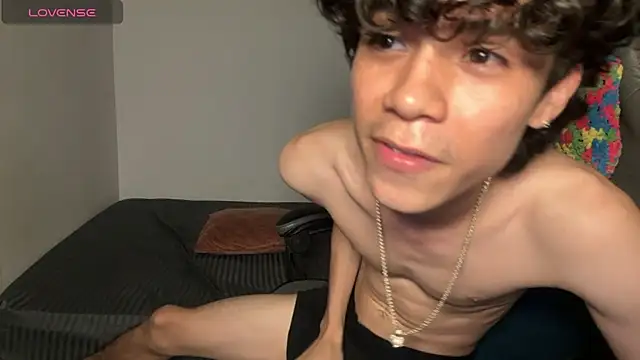 Chatroom XXX en direct de OopsAgain_