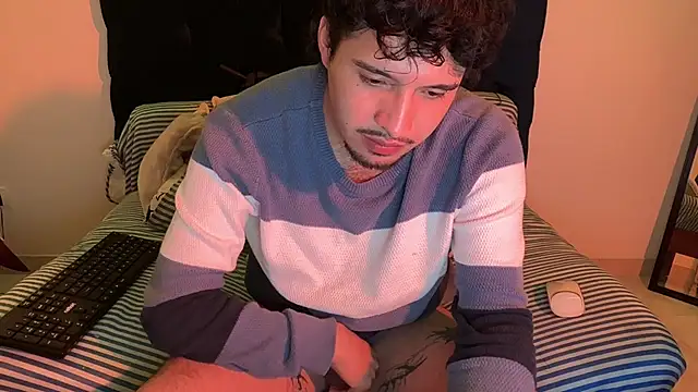 XXX chat uživo modela zoren_33