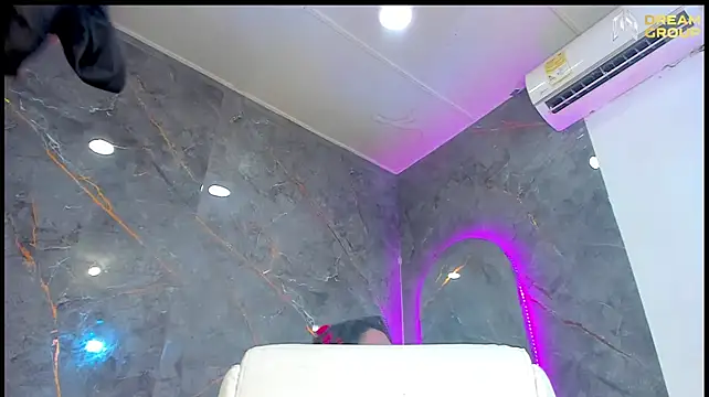 Chat XXX en directo de Yourslust_