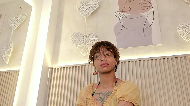 daiana_curly's Webcam Show