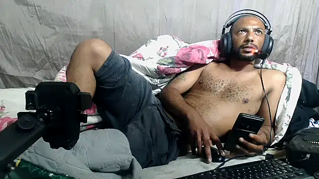 Camodick Adlı Modelin Canlı XXX Sohbeti
