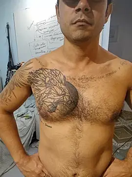 moreno18rn 라이브 XXX 채팅