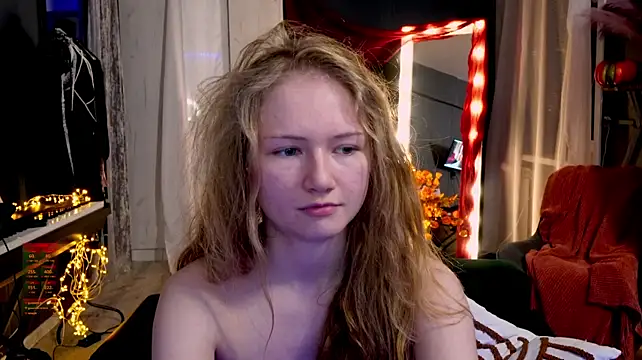 hetaerart Adlı Modelin Canlı XXX Sohbeti