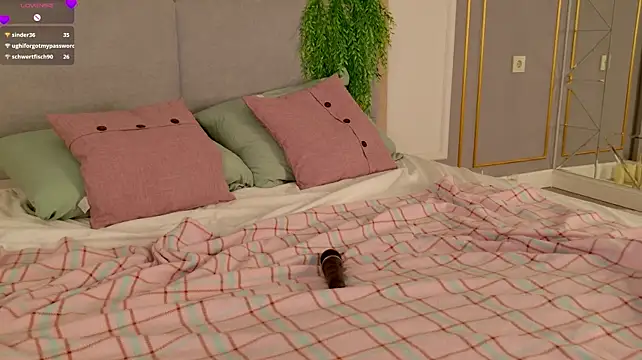 Cindy_Page Adlı Modelin Canlı XXX Sohbeti