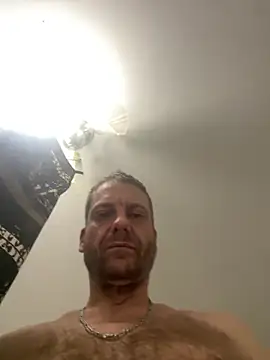 AidenMcKnight 现场XXX聊天