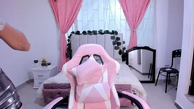 XXX chat uživo modela 1Daniela_