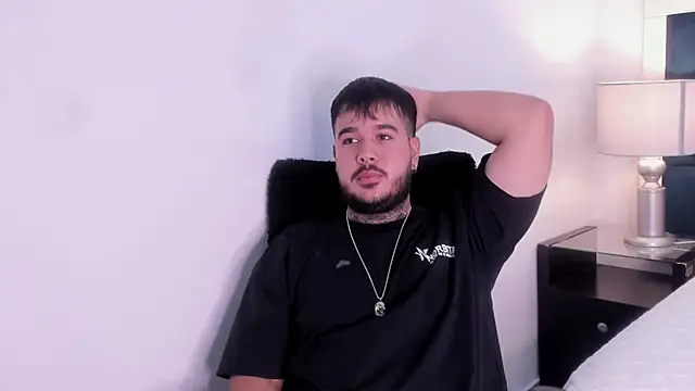 DanteBlossom's Live XXX Chat