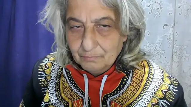 Chat +18 de ExquisiteMature ao vivo